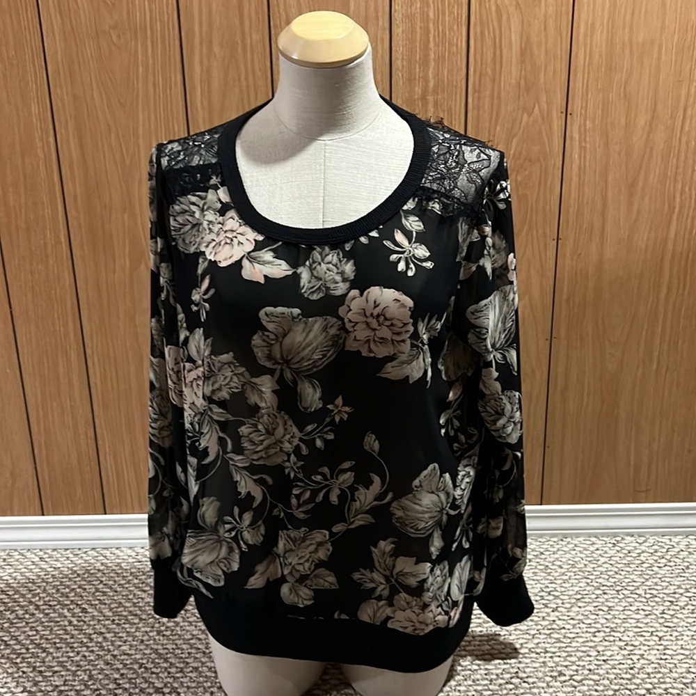 Long sleeve black floral top